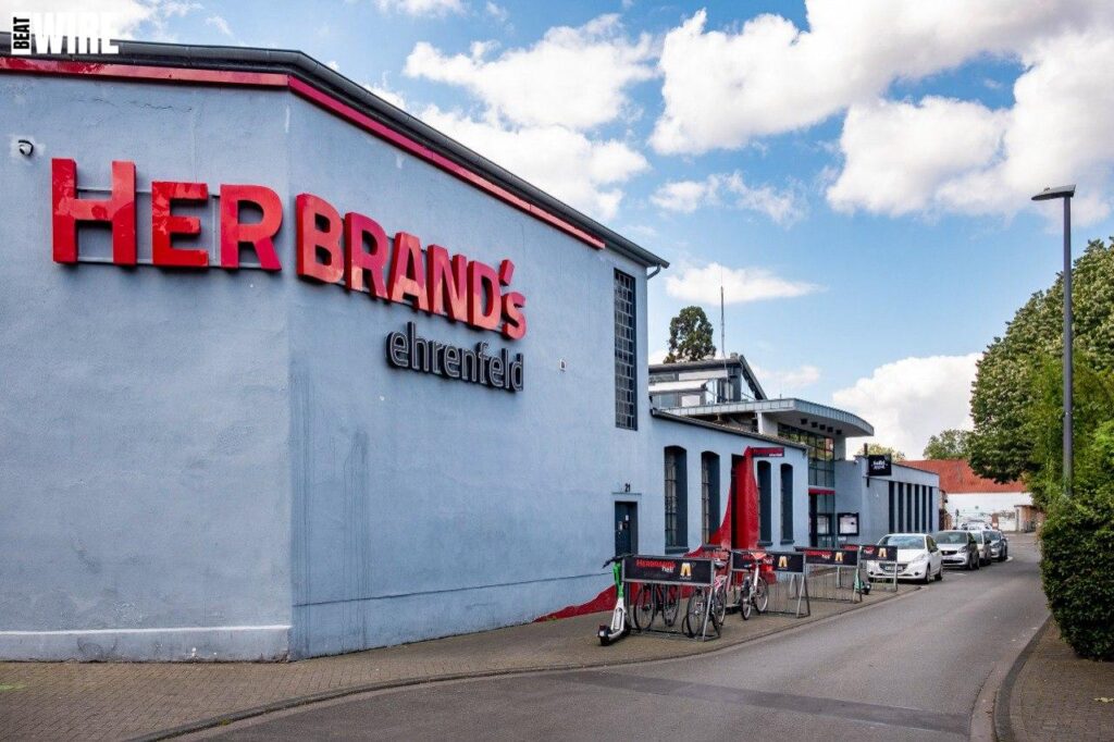 Gewaltsame Auseinandersetzung im Herbrand’s: Kölner Club unter Druck